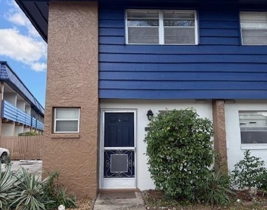 2511 Country Club Drive - Photo Thumbnail 22