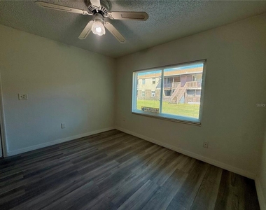 9013 Westchester Circle - Photo Thumbnail 3