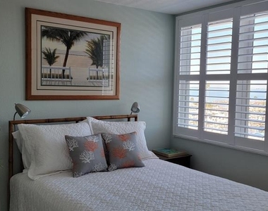 632 Edgewater Drive - Photo Thumbnail 8