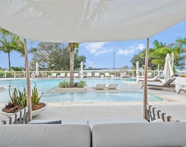1020 Sunset Point Road - Photo Thumbnail 50