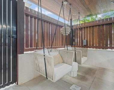 1020 Sunset Point Road - Photo Thumbnail 39
