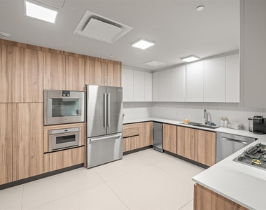 1020 Sunset Point Road - Photo Thumbnail 48