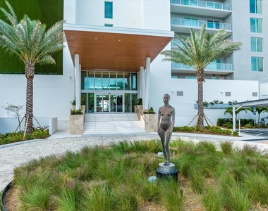 1020 Sunset Point Road - Photo Thumbnail 27