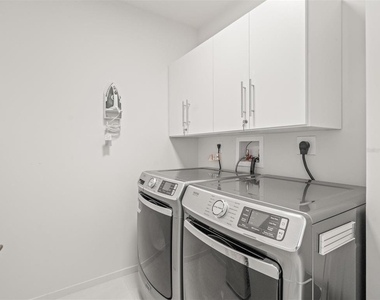1020 Sunset Point Road - Photo Thumbnail 92