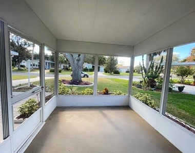 909 Orchid Street - Photo Thumbnail 17