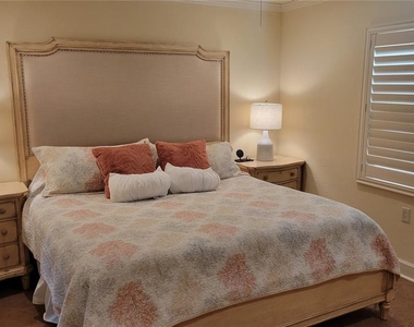 3932 Sunshine Avenue - Photo Thumbnail 9