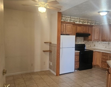 350 E Desert Inn Road - Photo Thumbnail 10