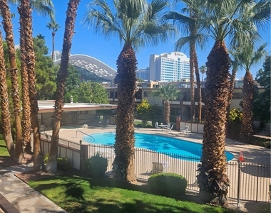 350 E Desert Inn Road - Photo Thumbnail 32