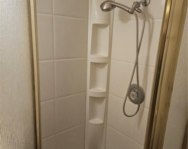 350 E Desert Inn Road - Photo Thumbnail 11