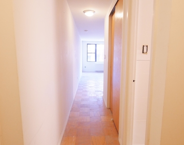 320 East 9th Street - Photo Thumbnail 2
