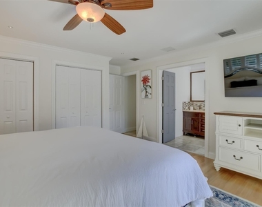2600 N Riverside Drive - Photo Thumbnail 16