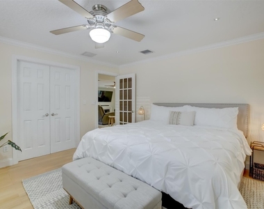 2600 N Riverside Drive - Photo Thumbnail 18