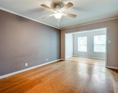 412 Hollyhill Lane - Photo Thumbnail 10