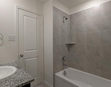 6635 Coulter Drive - Photo Thumbnail 10