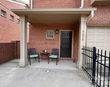 4670 Dabney Vigor Drive - Photo Thumbnail 13