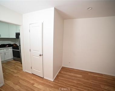 7745 Laurel Canyon Boulevard - Photo Thumbnail 11