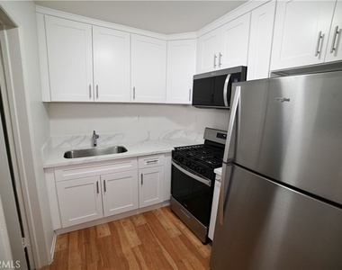 7745 Laurel Canyon Boulevard - Photo Thumbnail 13