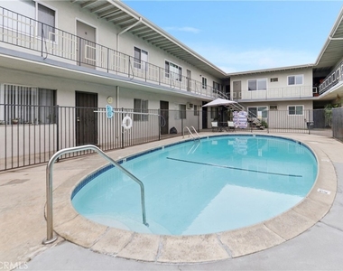 7745 Laurel Canyon Boulevard - Photo Thumbnail 5