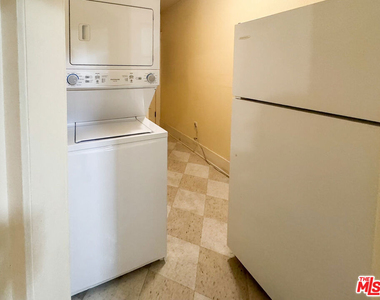 1123 Marion Avenue - Photo Thumbnail 23