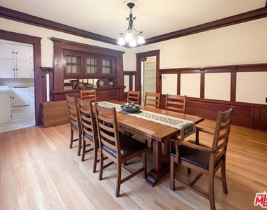 1123 Marion Avenue - Photo Thumbnail 6