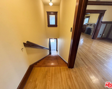 1123 Marion Avenue - Photo Thumbnail 12