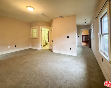 1123 Marion Avenue - Photo Thumbnail 15