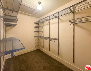 1123 Marion Avenue - Photo Thumbnail 17