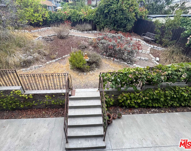 1123 Marion Avenue - Photo Thumbnail 5