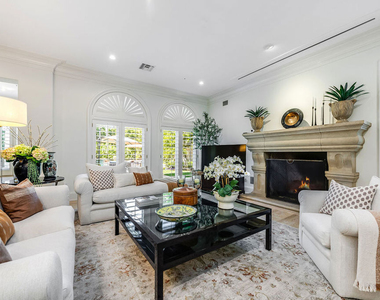 915 N Rexford Drive - Photo Thumbnail 11