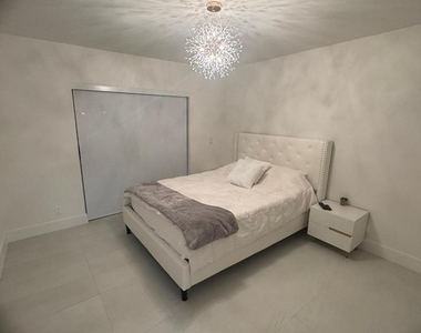 18 Selby Lane - Photo Thumbnail 9