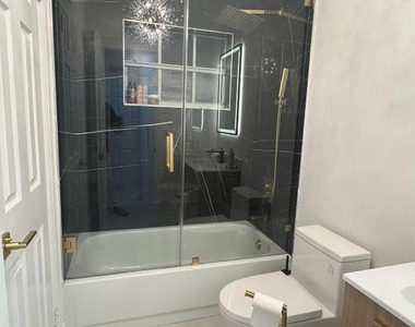 18 Selby Lane - Photo Thumbnail 10