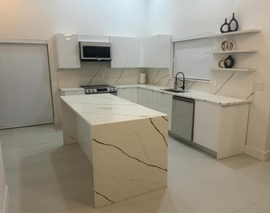 18 Selby Lane - Photo Thumbnail 5