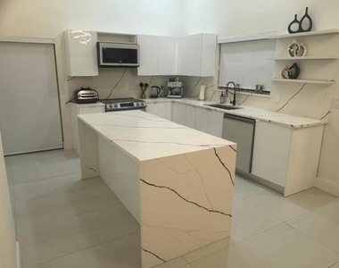 18 Selby Lane - Photo Thumbnail 6