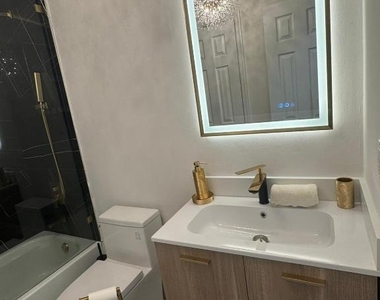 18 Selby Lane - Photo Thumbnail 12