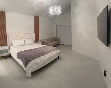 18 Selby Lane - Photo Thumbnail 13
