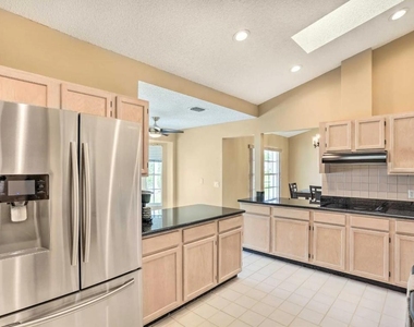 2937 Se Cates Circle - Photo Thumbnail 21