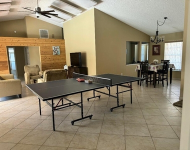 2937 Se Cates Circle - Photo Thumbnail 11