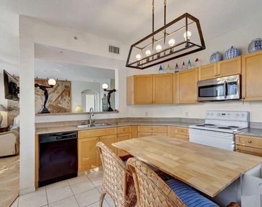 11023 Legacy Lane - Photo Thumbnail 19