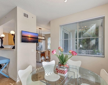 11023 Legacy Lane - Photo Thumbnail 14