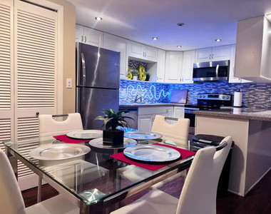 108 Lacosta Lane - Photo Thumbnail 8