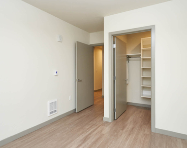 520 Terry Avenue - Photo Thumbnail 36