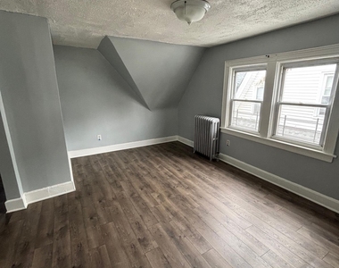 624 East 26th Street - Photo Thumbnail 1