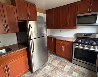 624 East 26th Street - Photo Thumbnail 3