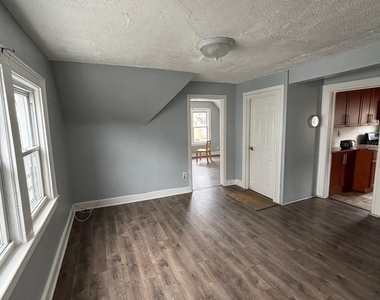 624 East 26th Street - Photo Thumbnail 2