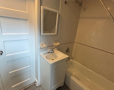 624 East 26th Street - Photo Thumbnail 6