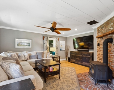 105 Ole Jule Lane - Photo Thumbnail 1