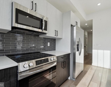 1700 Frankford Avenue - Photo Thumbnail 2