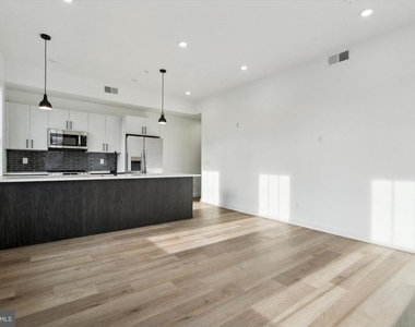 1700 Frankford Avenue - Photo Thumbnail 6