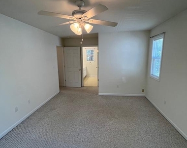 921 S Talbot Street - Photo Thumbnail 15