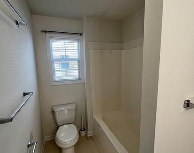 921 S Talbot Street - Photo Thumbnail 12